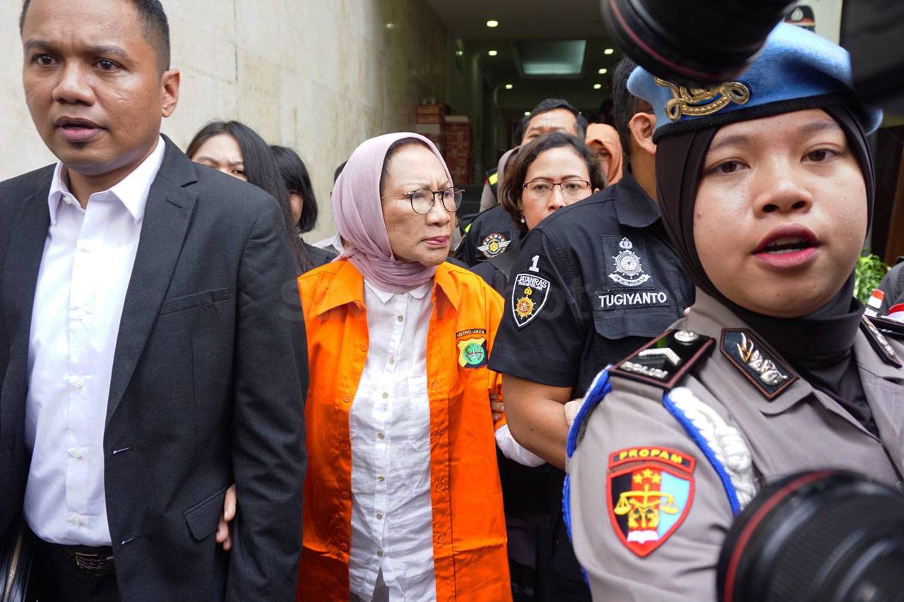 Berkas Perkara Ratna...