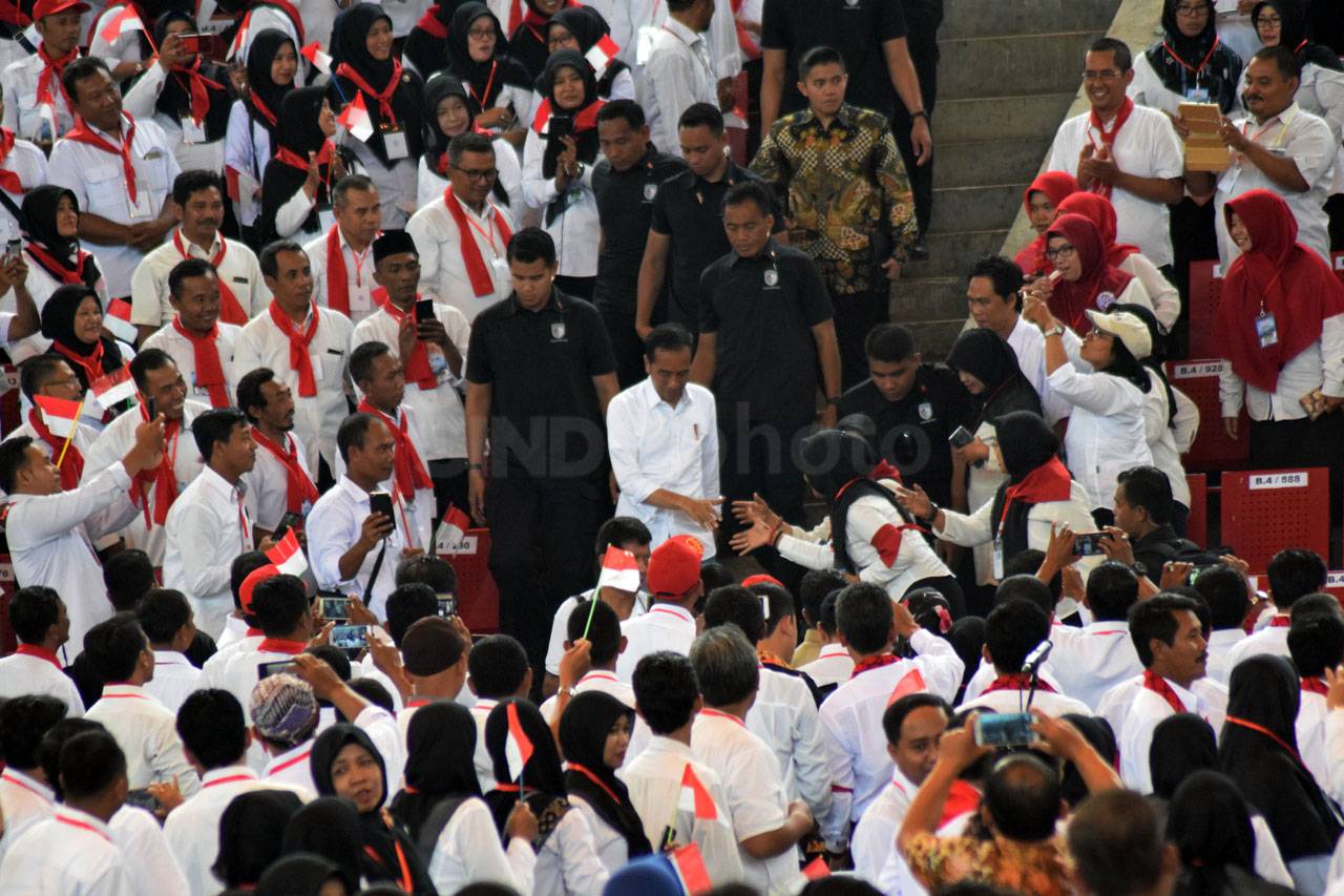 Presiden Jokowi Hadiri...
