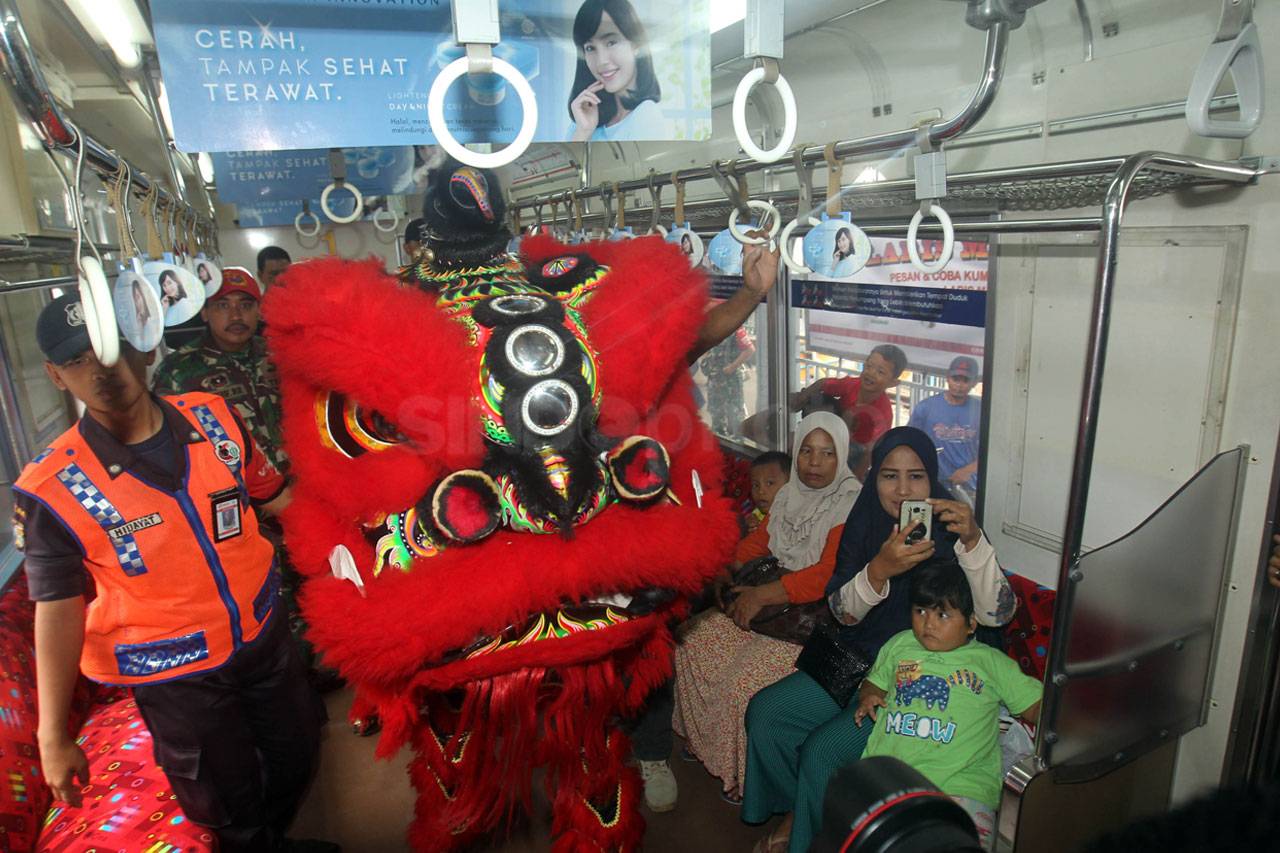 Pertunjukkan Barongsai...