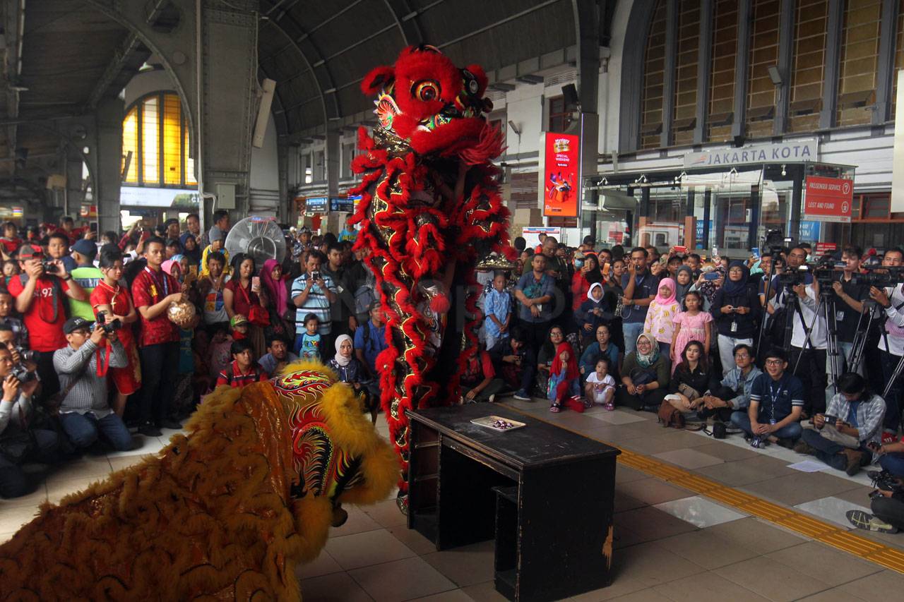 Pertunjukkan Barongsai...