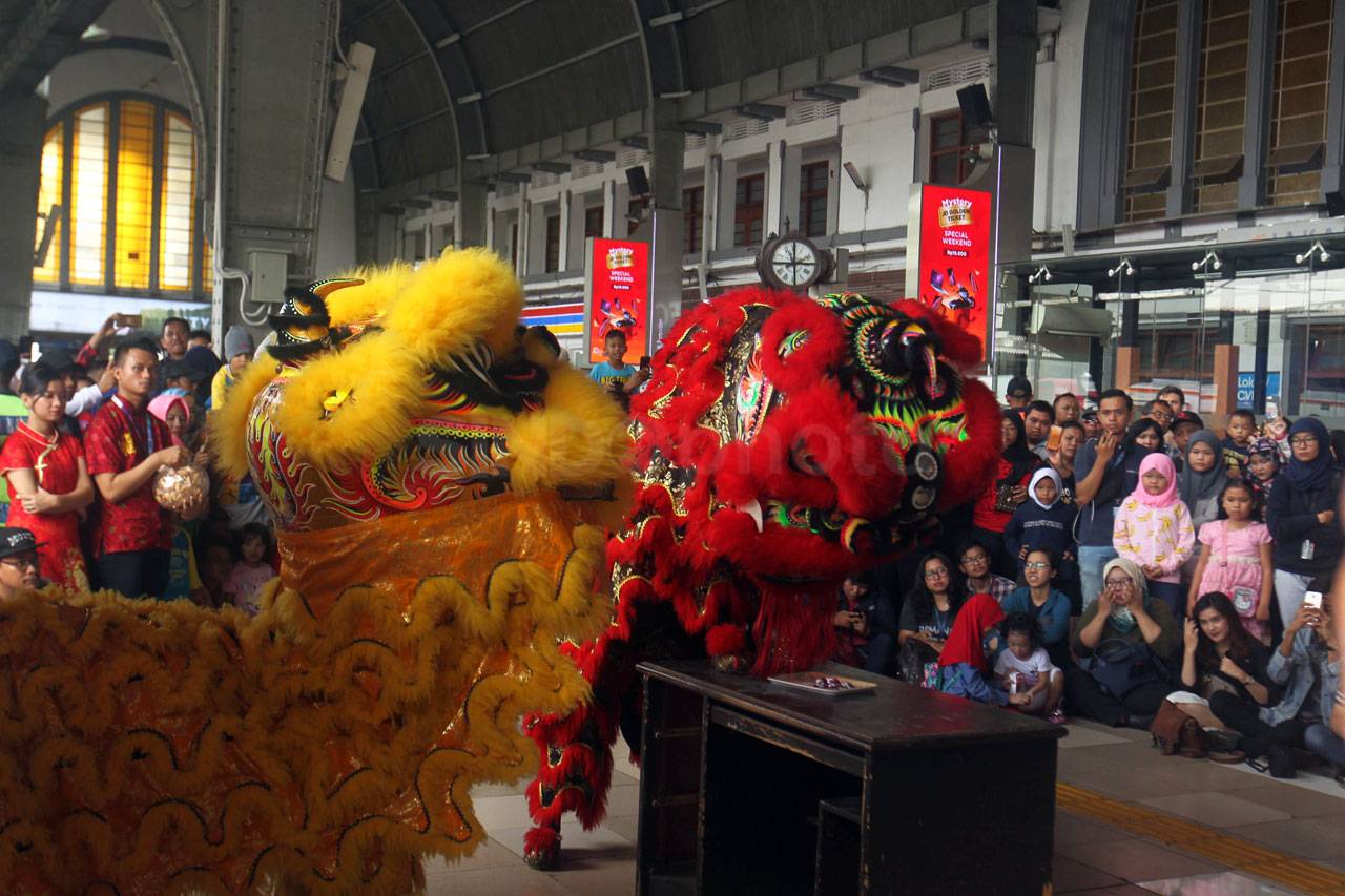 Pertunjukkan Barongsai...