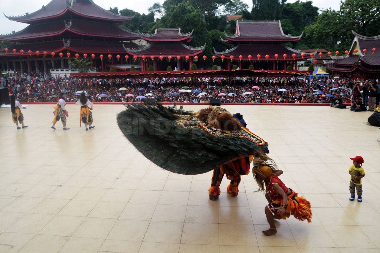 Akulturasi Budaya Meriahkan...