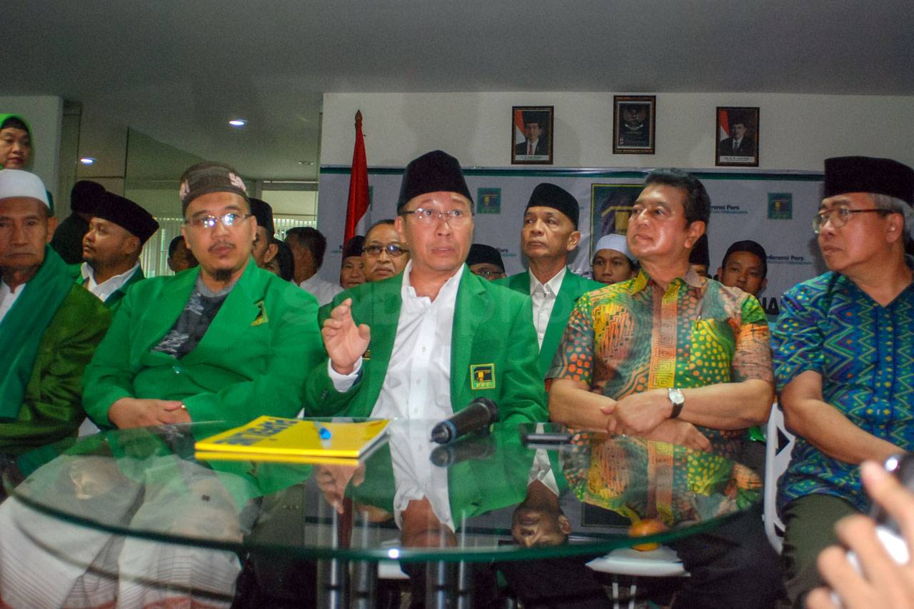 Humphrey Djemat Tanggapi...