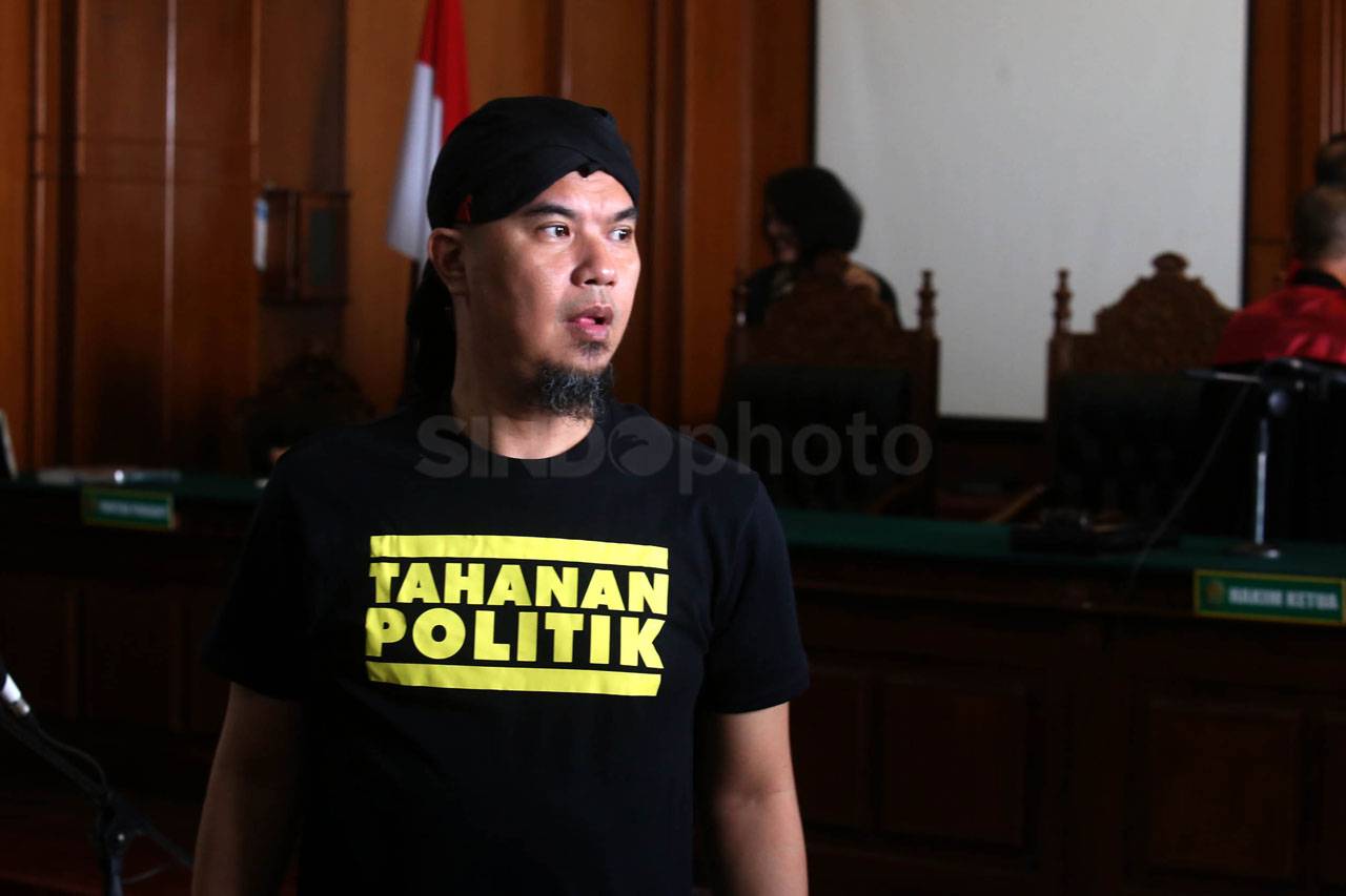 Ahmad Dhani Jalani Sidang...