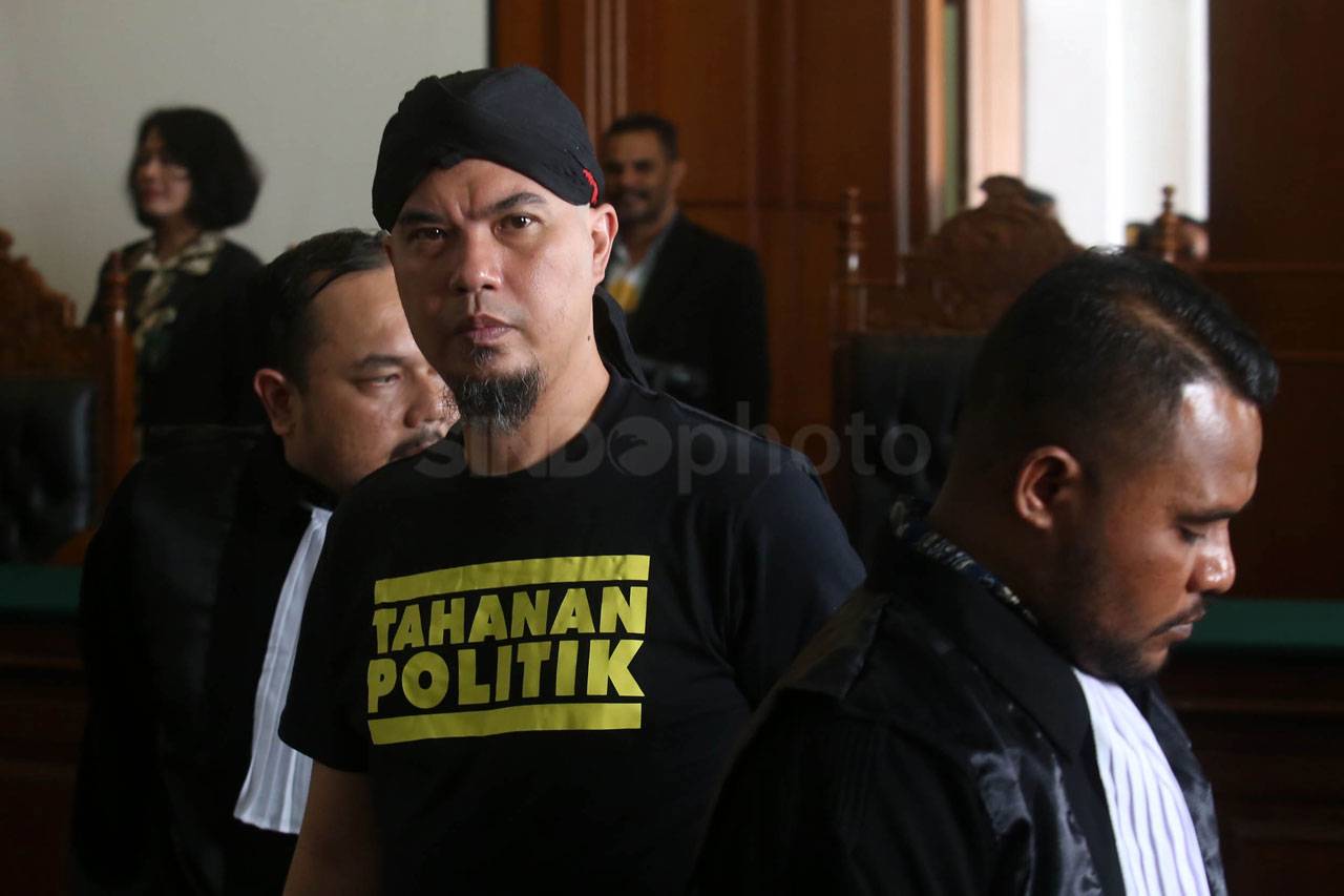 Ahmad Dhani Jalani Sidang...
