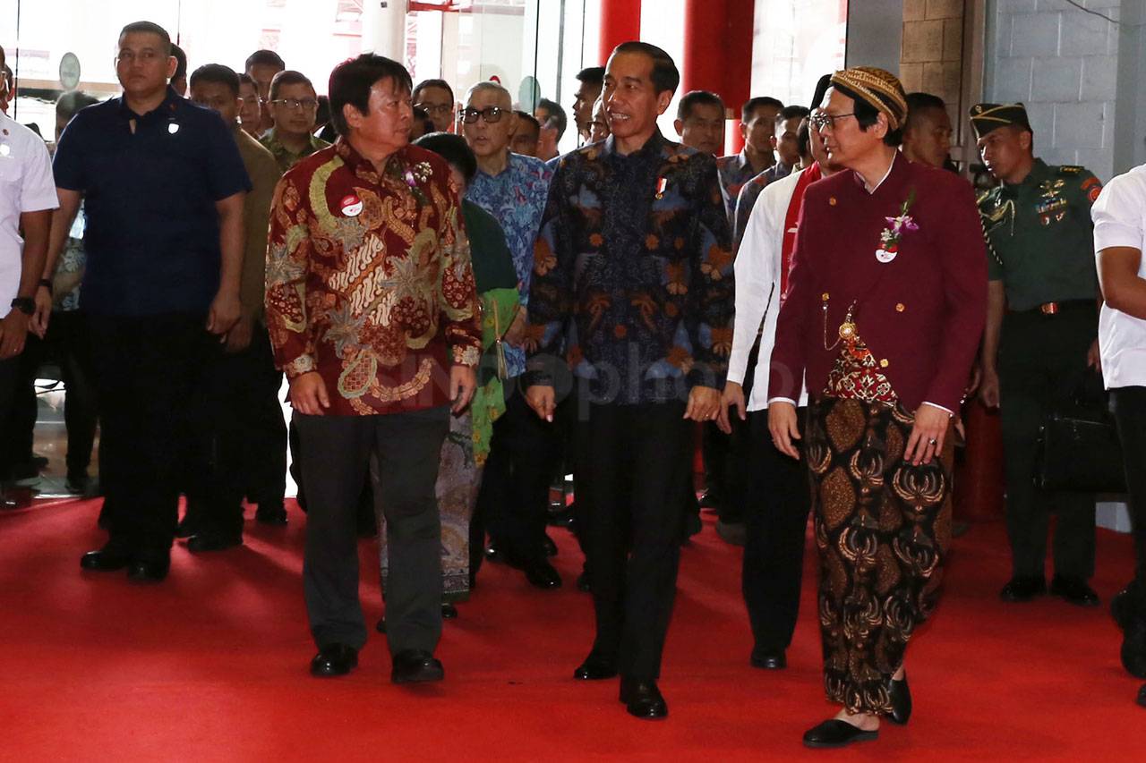 Presiden Jokowi Hadiri...