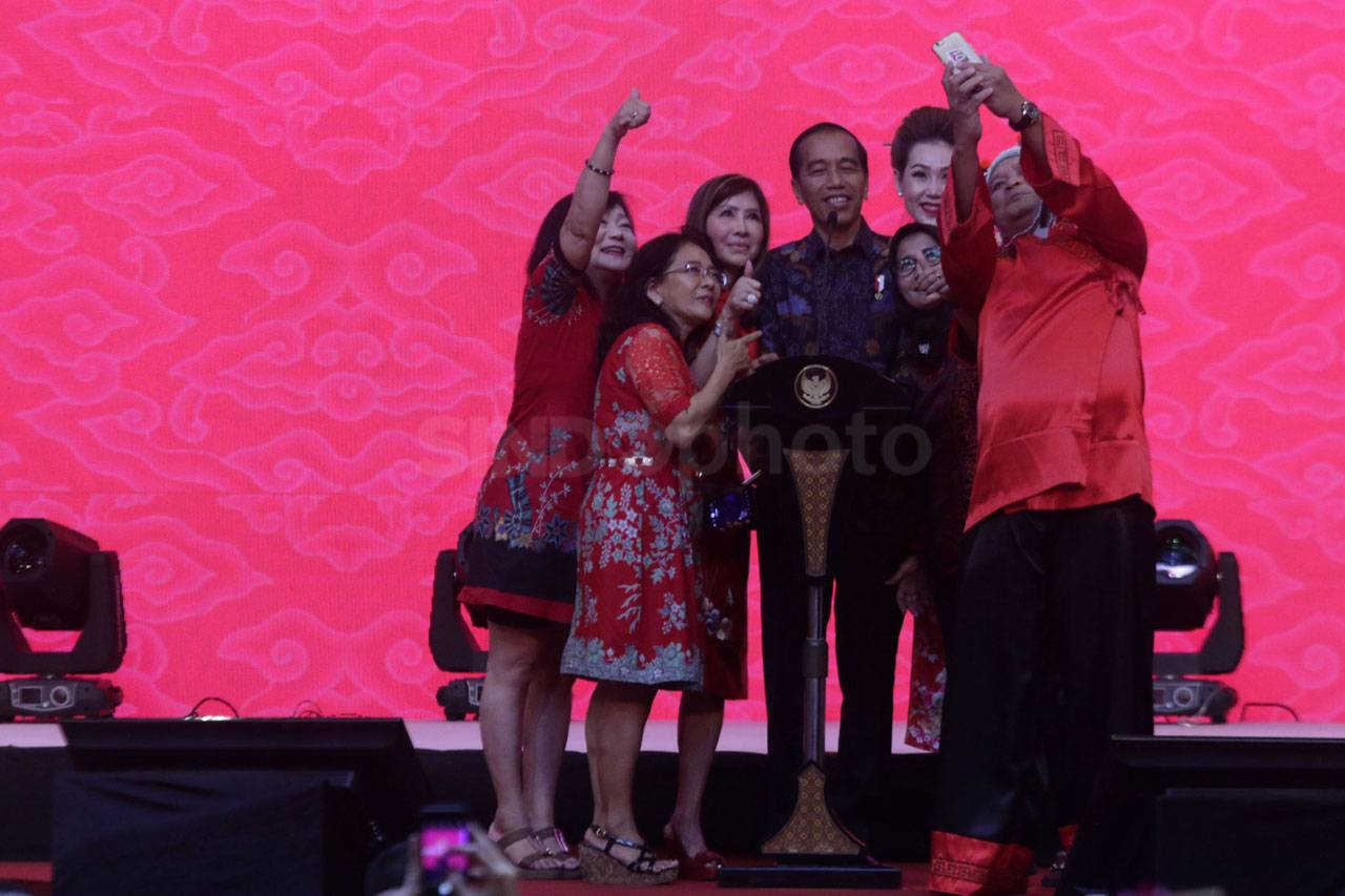 Presiden Jokowi Hadiri...
