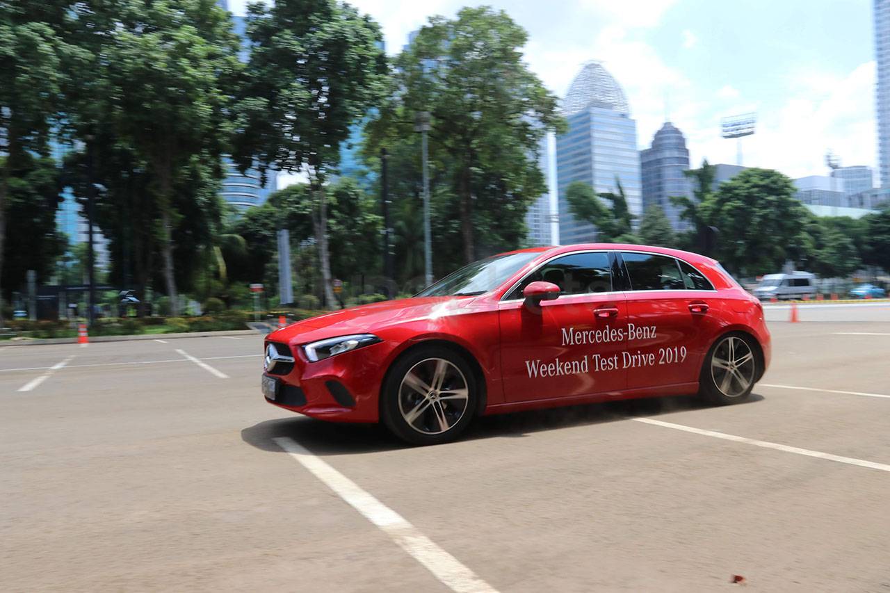 Mercedes-Benz Gelar...