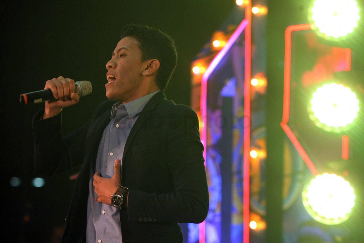 Dela Syntia Sihombing...