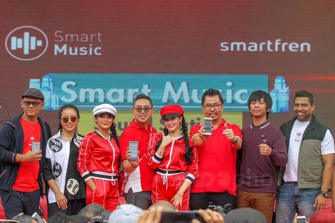 Smartfren Luncurkan...
