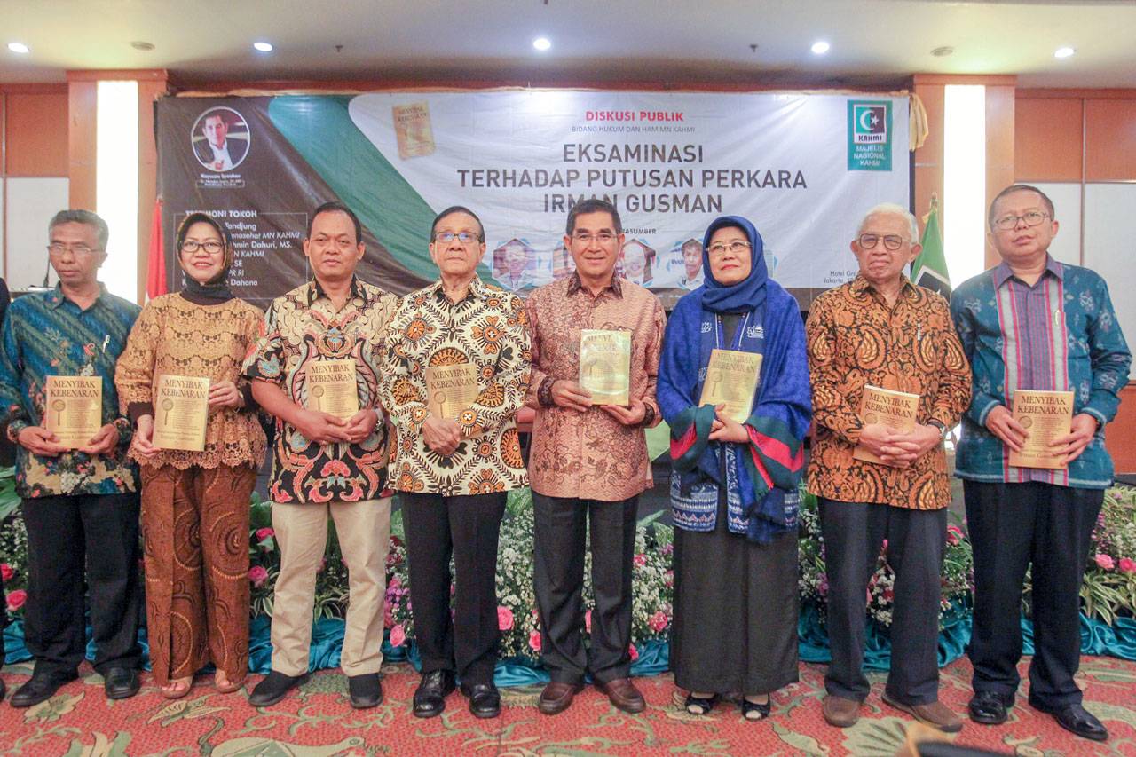 Diskusi Publik: Eksaminasi...