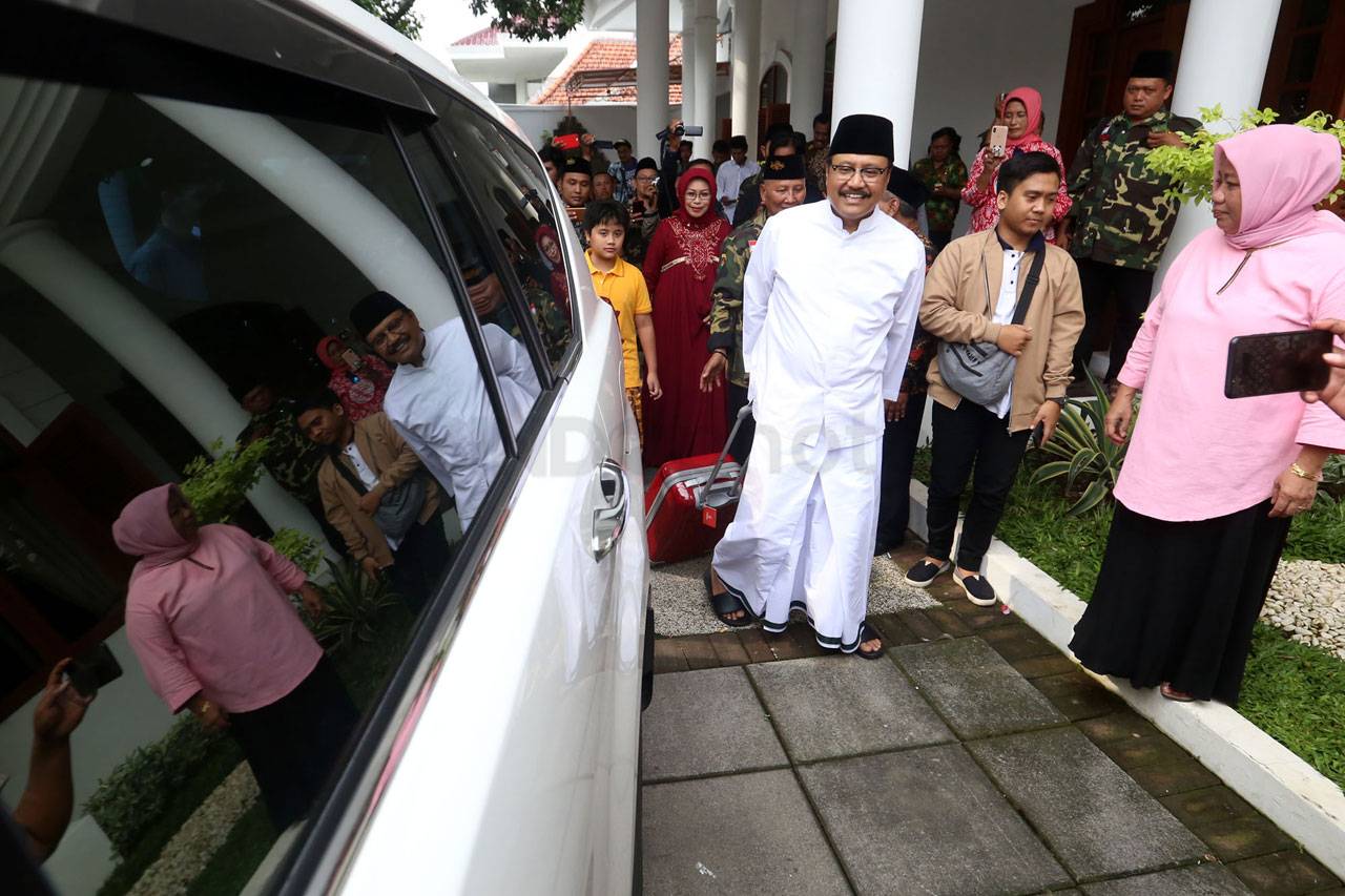 Purna Tugas Sebagai...