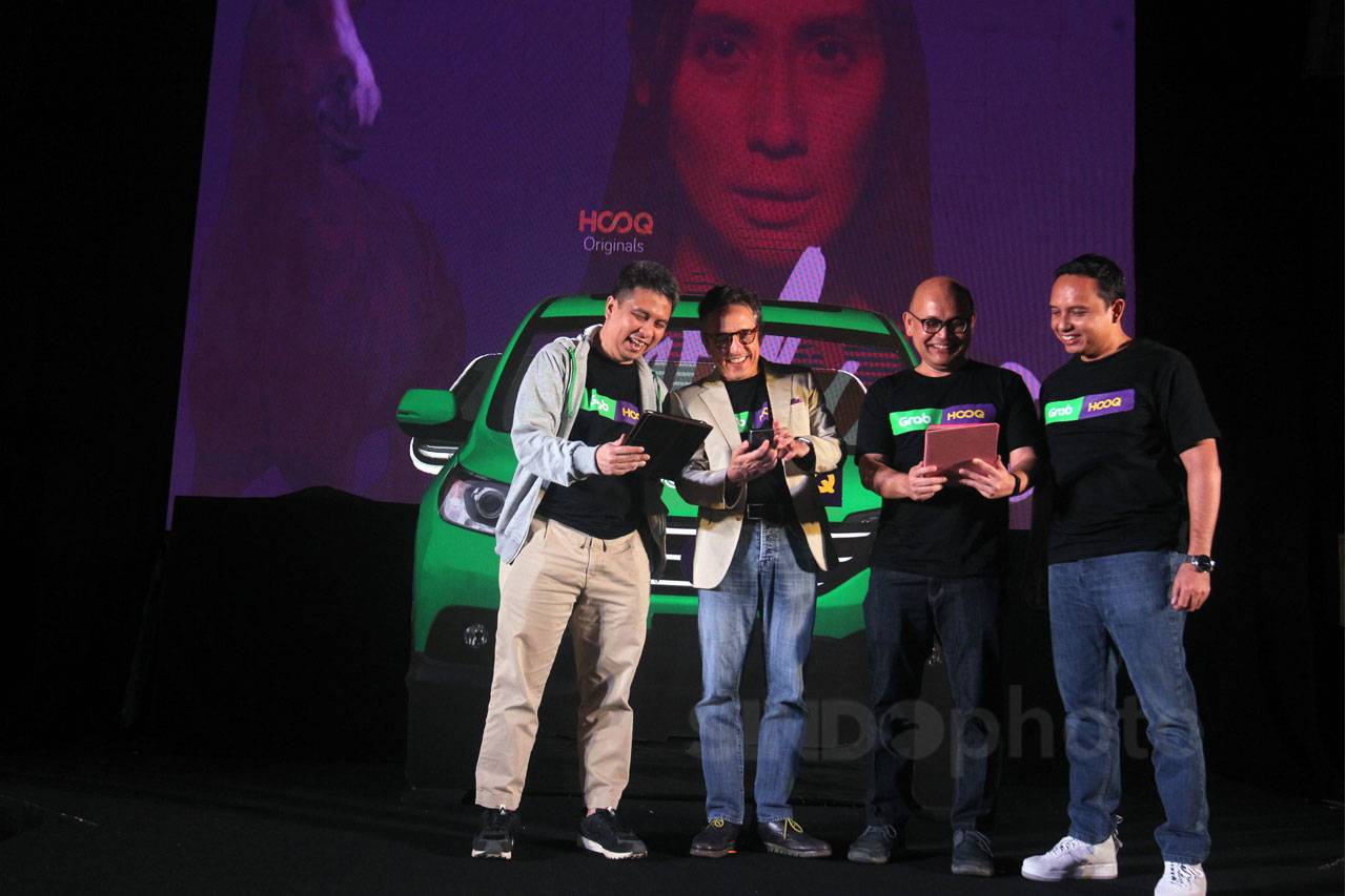 Grab Gandeng HOOQ Hadirkan...