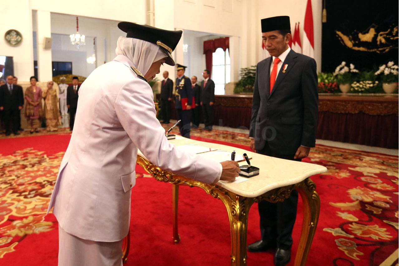 Presiden Jokowi Lantik...
