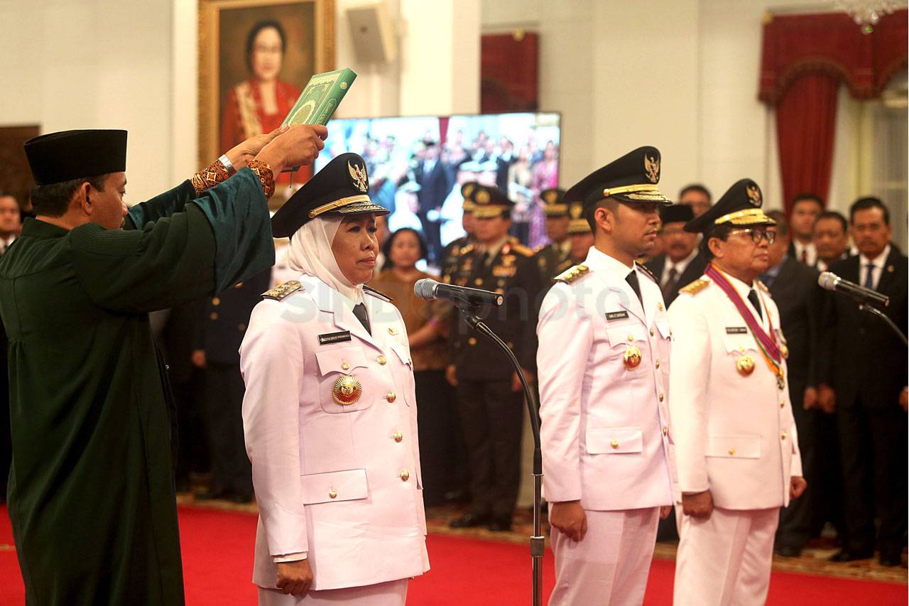Presiden Jokowi Lantik...