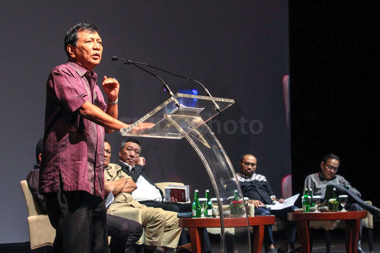 Bedah Buku: Mengapa...