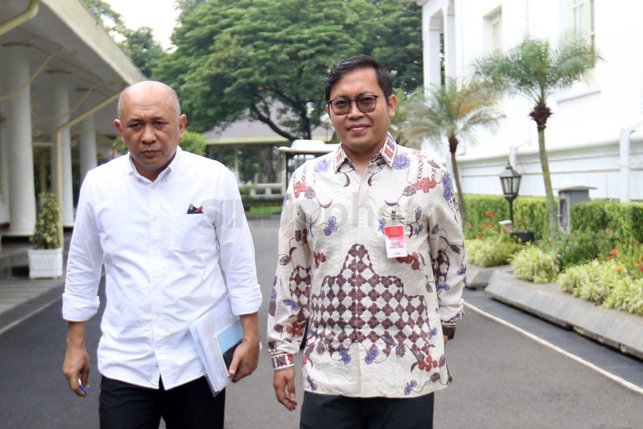 Presiden Jokowi Terima...