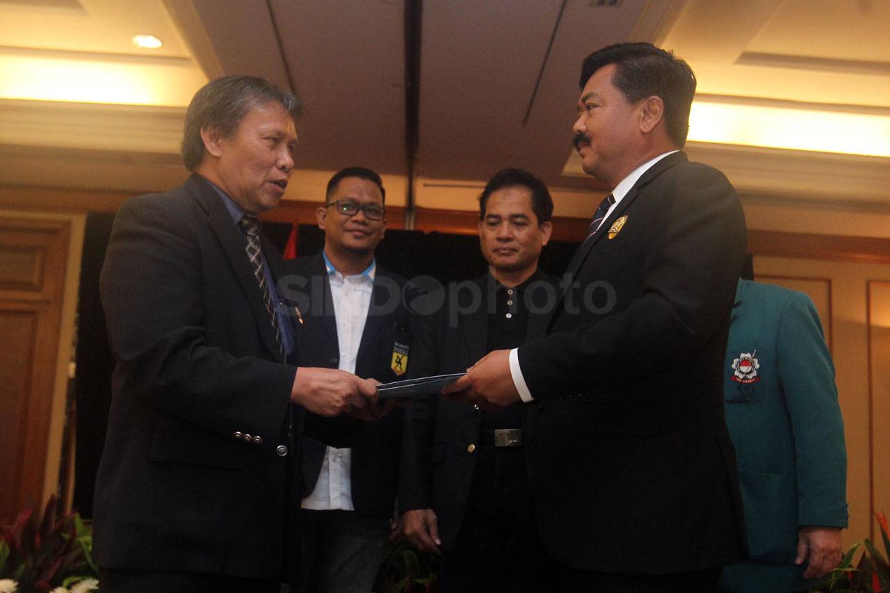 Terpilih Secara Aklamasi,...