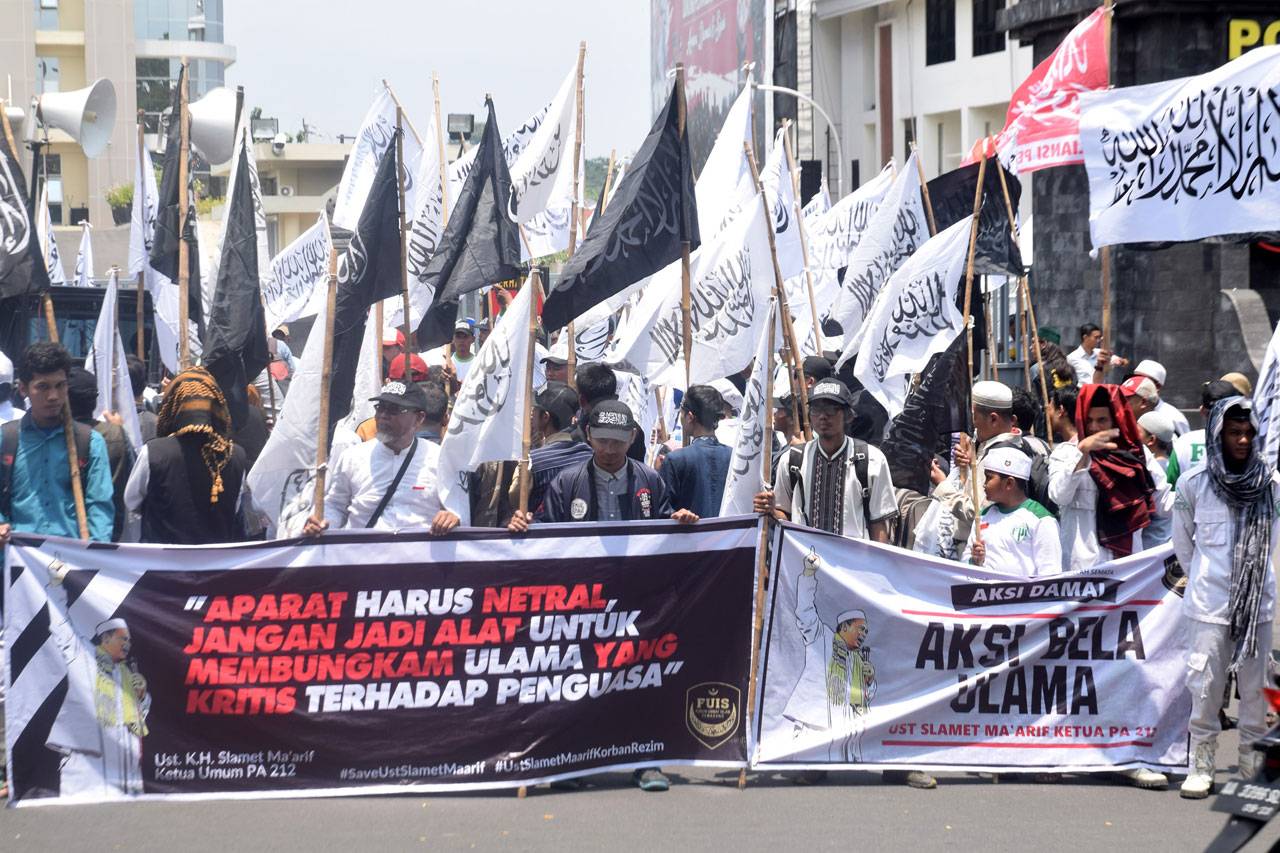 Massa Pendukung PA 212...