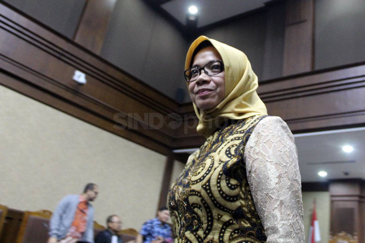 Eni Maulani Saragih...