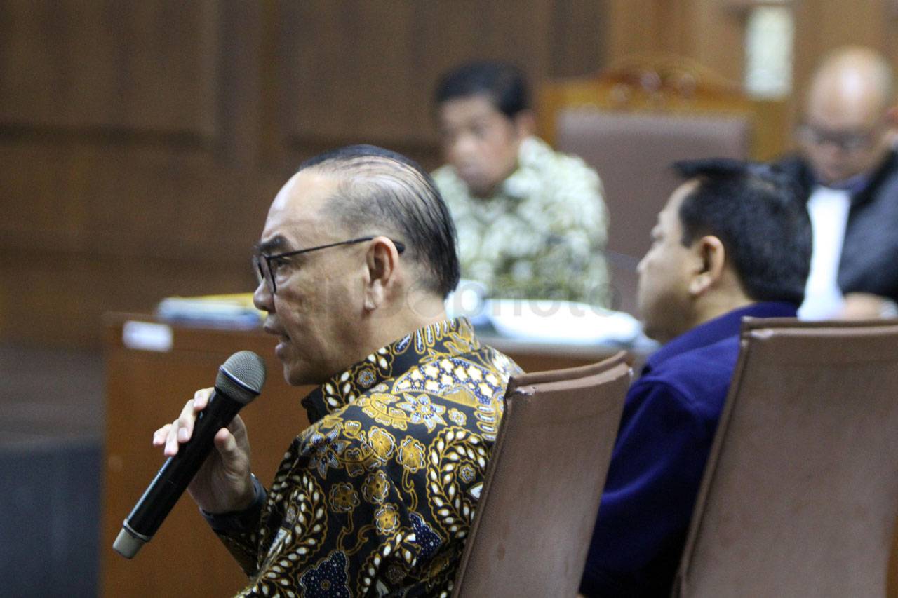 Setnov Bersaksi dalam...