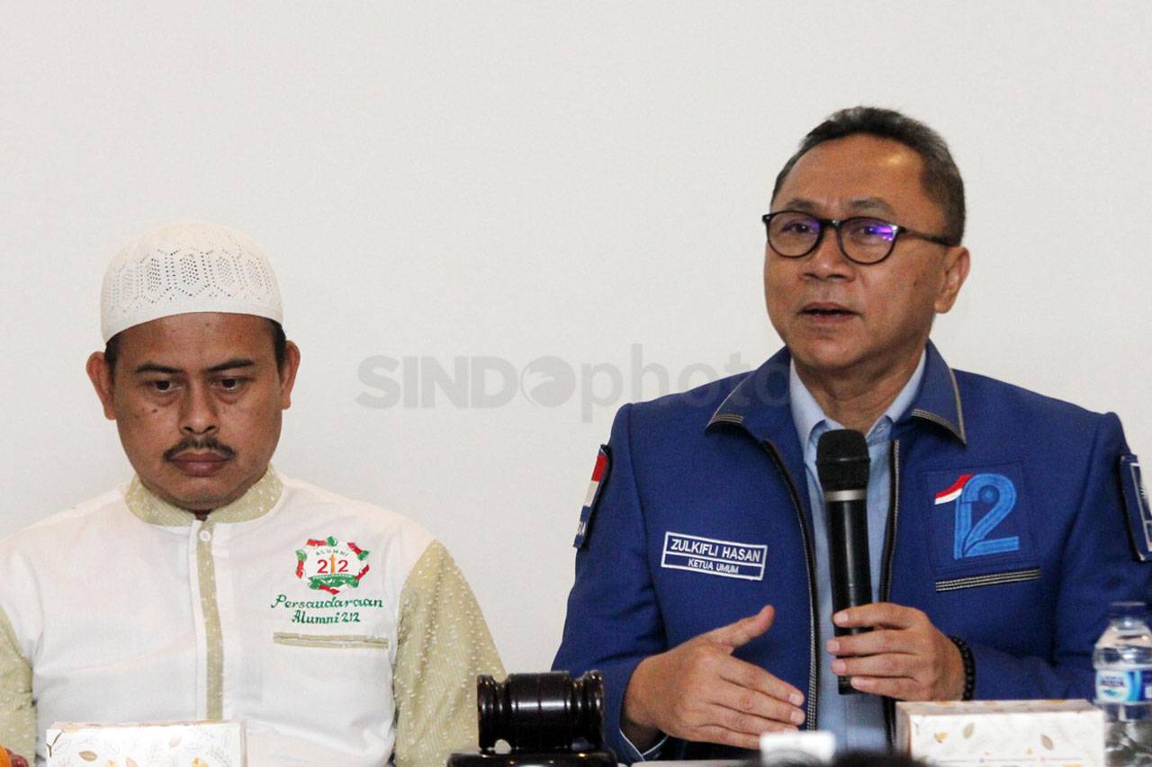 Bahas Bantuan Hukum,...