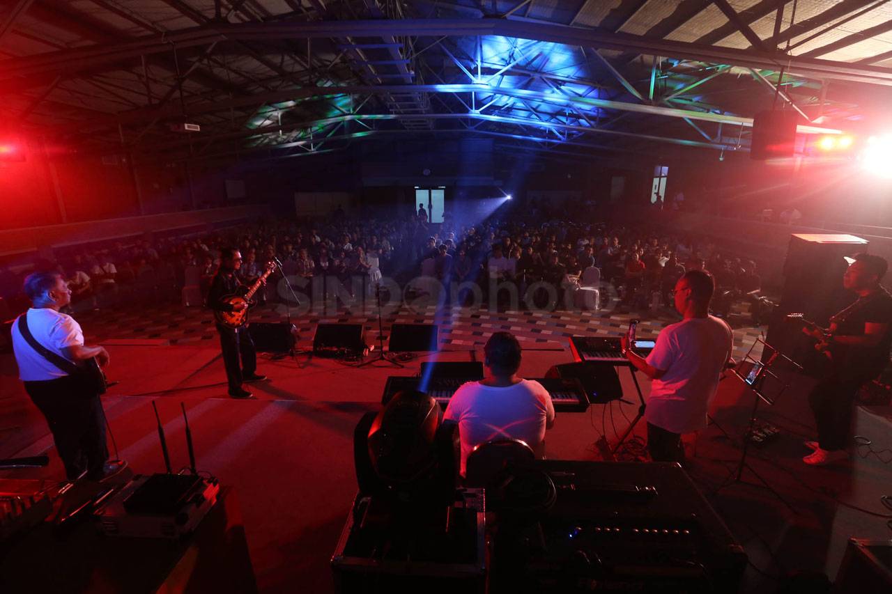 Gandeng Musisi Jazz,...