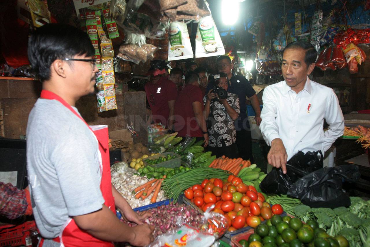 Presiden Jokowi Kunjungi...