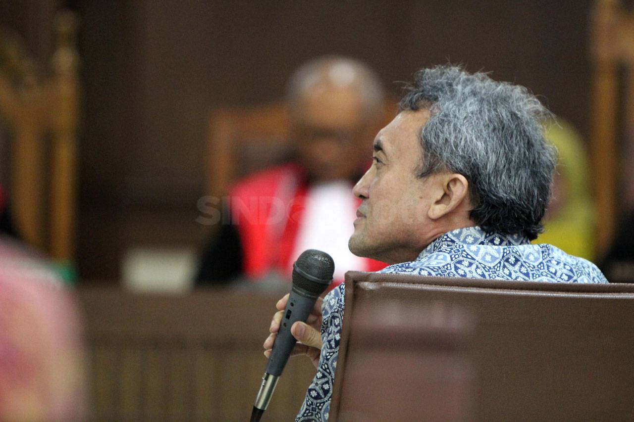 Jaksa Tayangkan Rekaman...