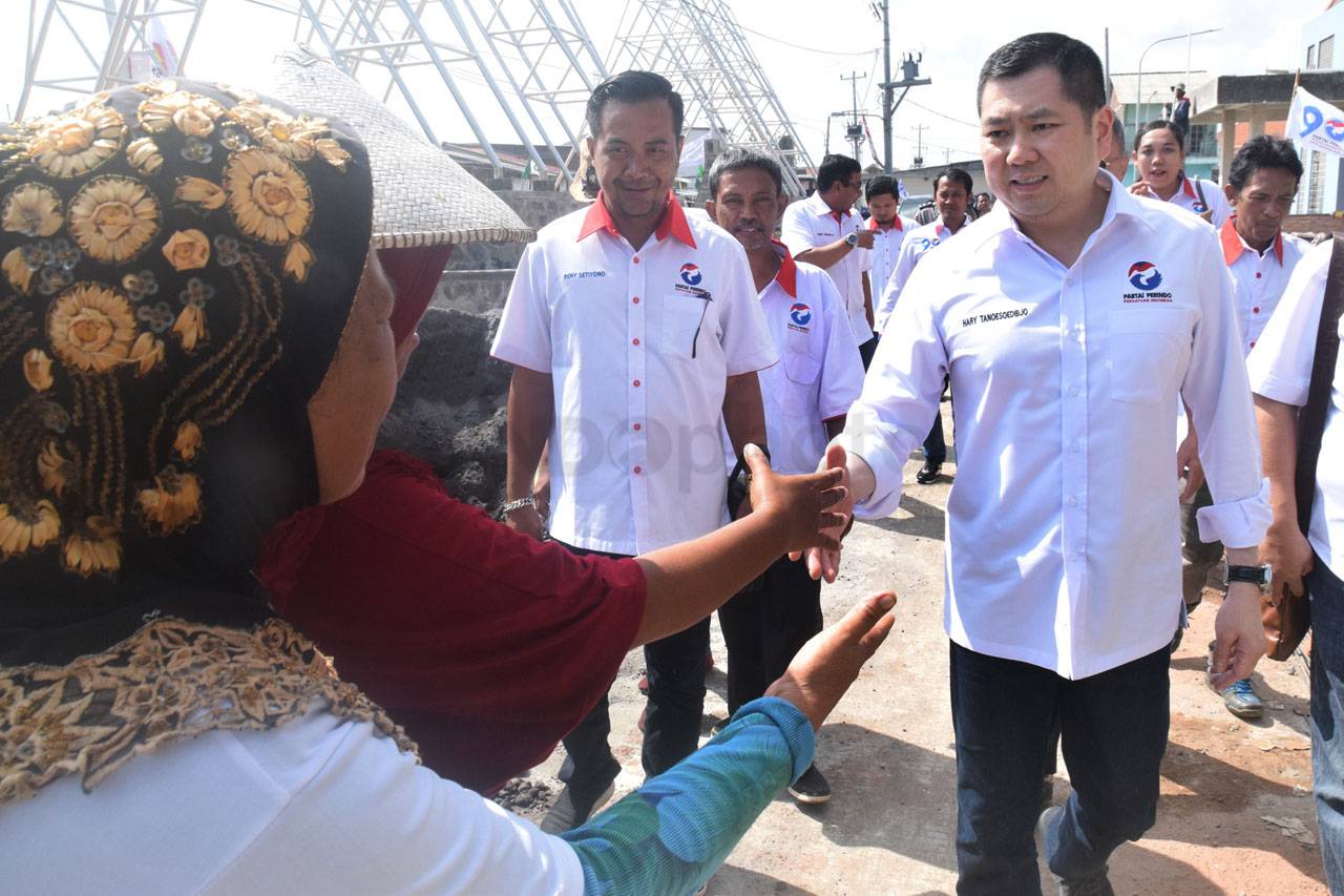 HT Sambangi Masyarakat...
