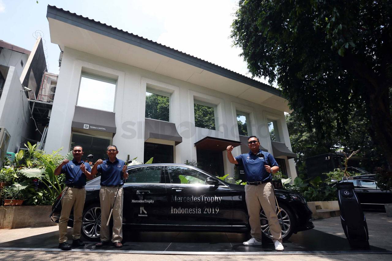 Kejuaraan Golf Mercedes...