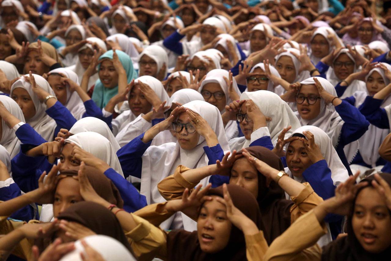 Gubernur Khofifah Motivasi...