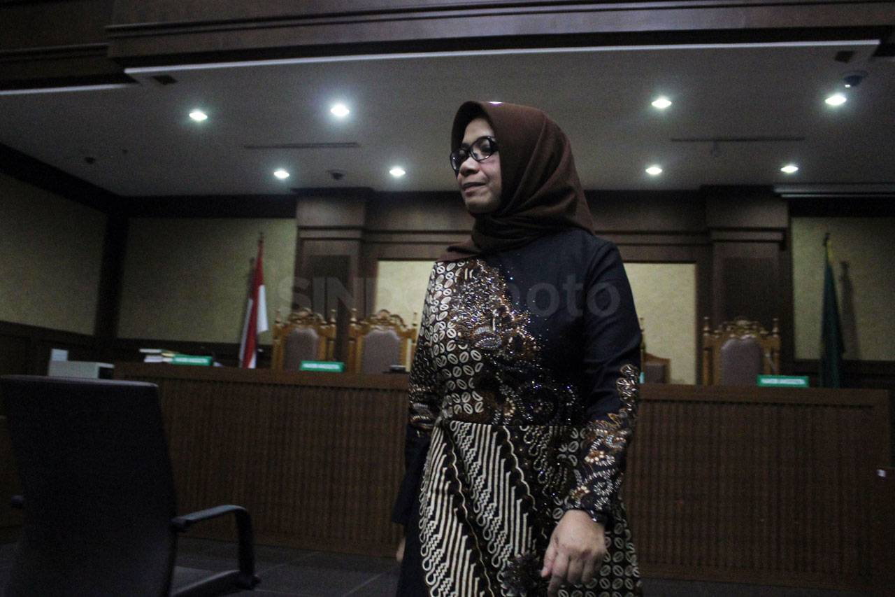 Eni Maulani Saragih...