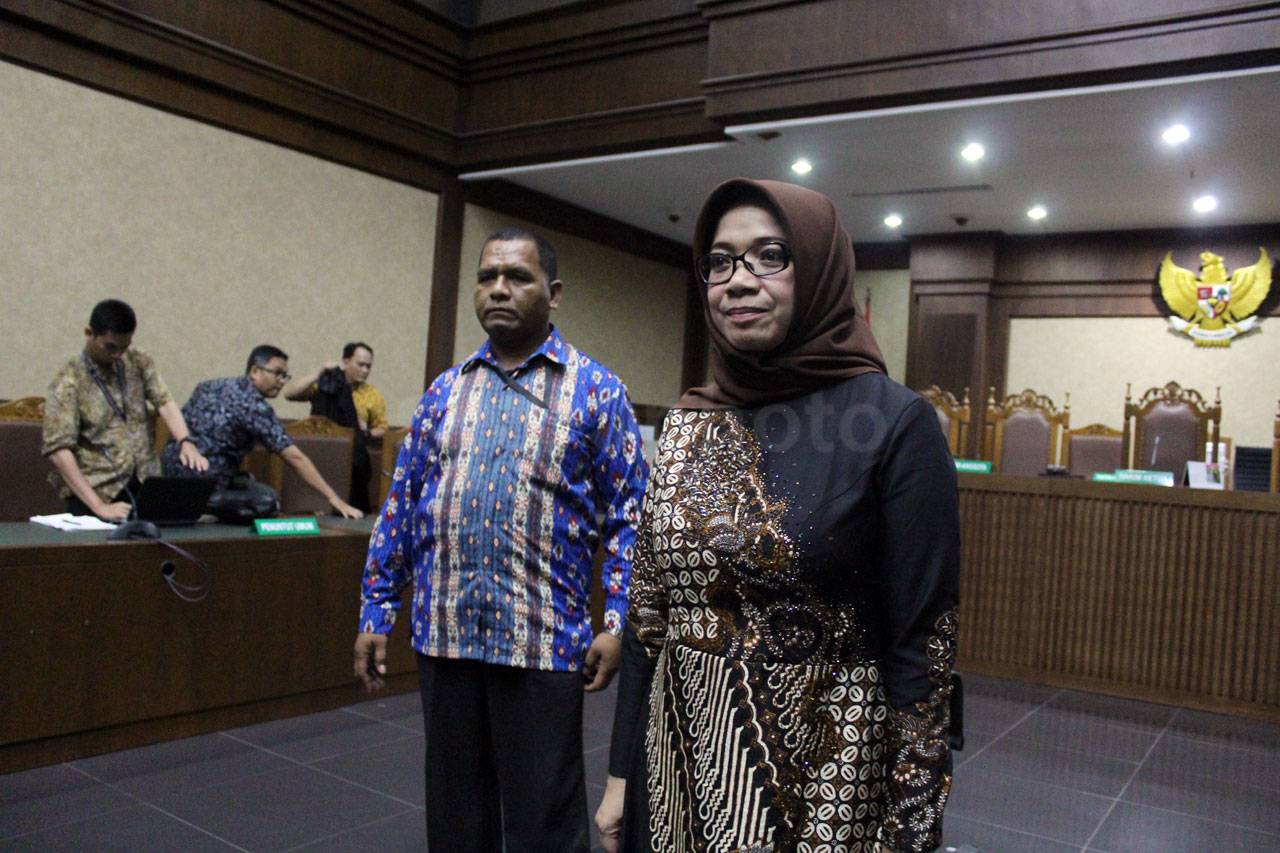 Eni Maulani Saragih...