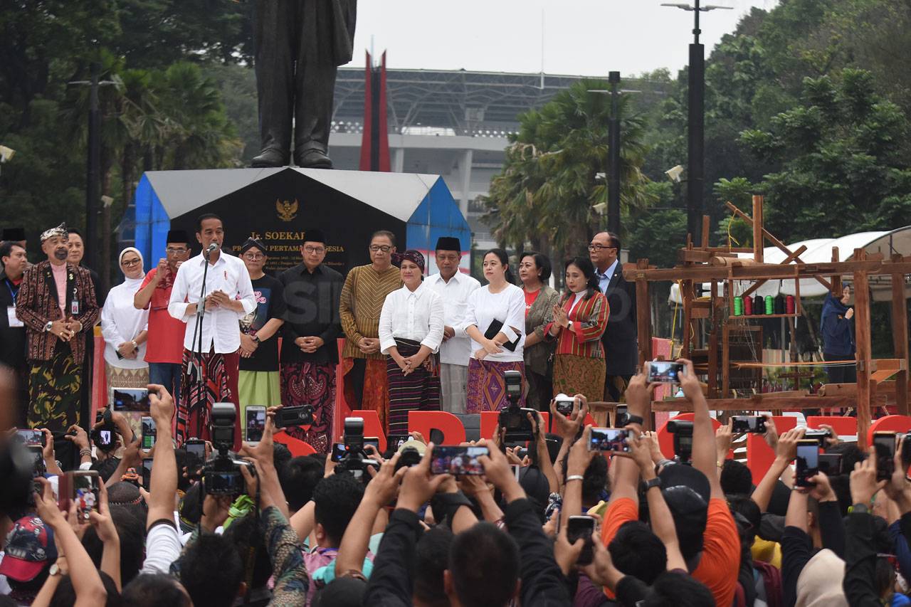 Presiden Jokowi Hadiri...