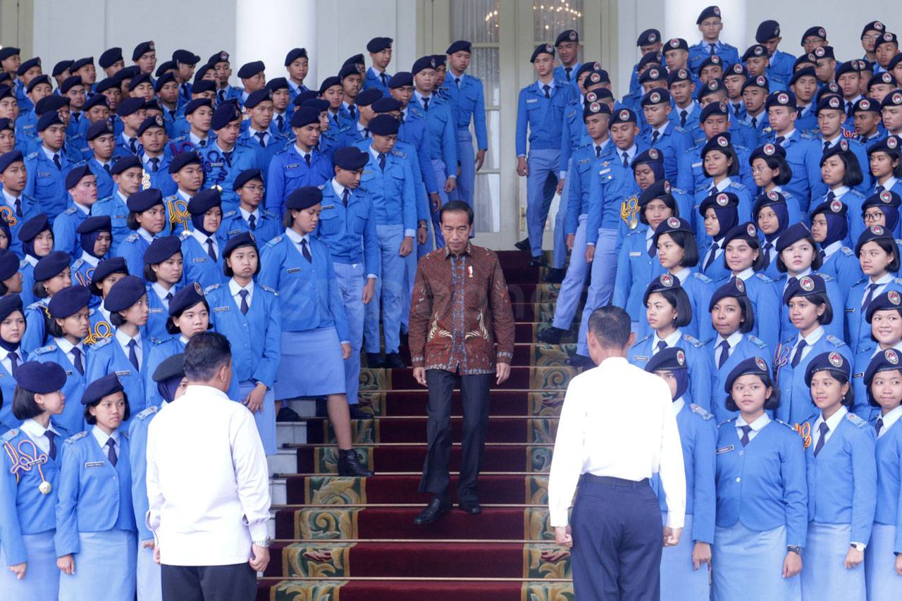 Presiden Jokowi Dialog...