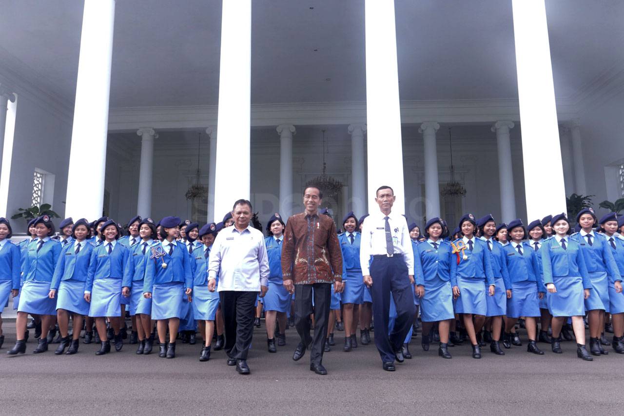 Presiden Jokowi Dialog...