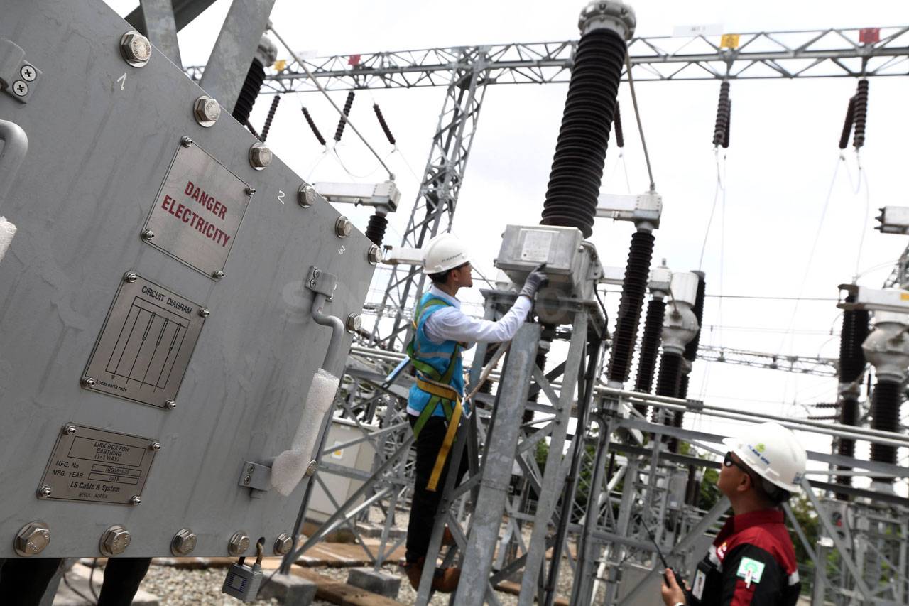 PLN Bangun Gardu Induk...