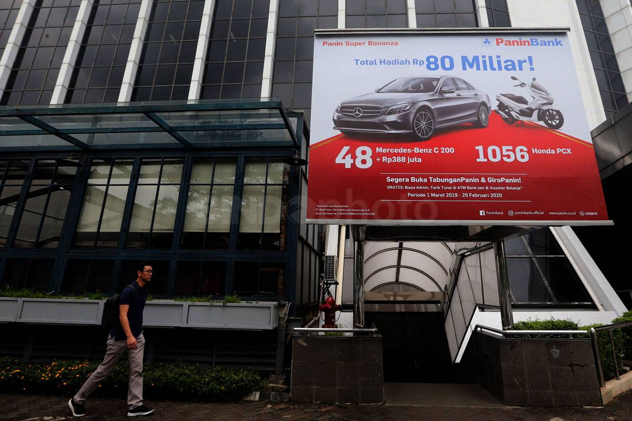 Panin Bank Fokus Investasi...