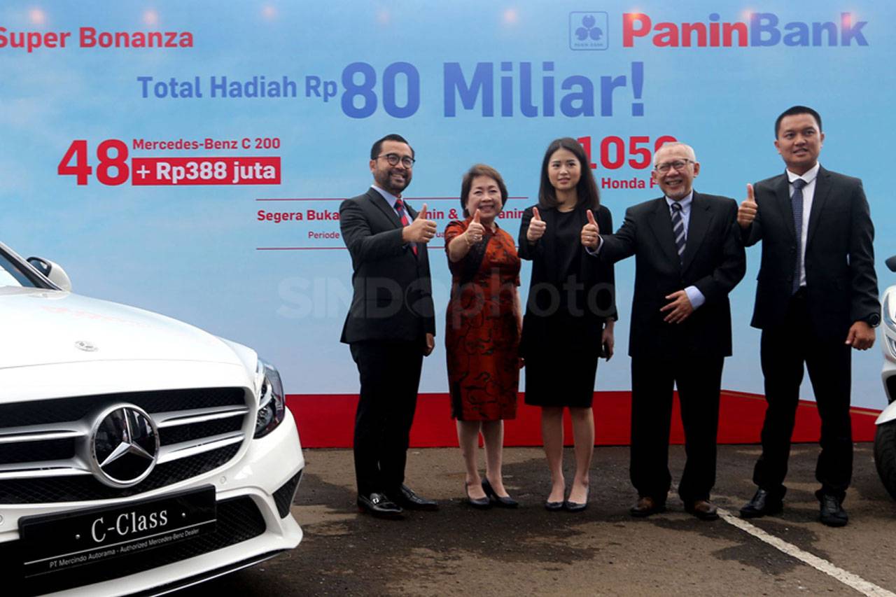 Panin Bank Fokus Investasi...