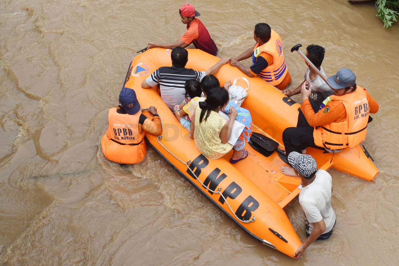 Banjir Rendam Beberapa...