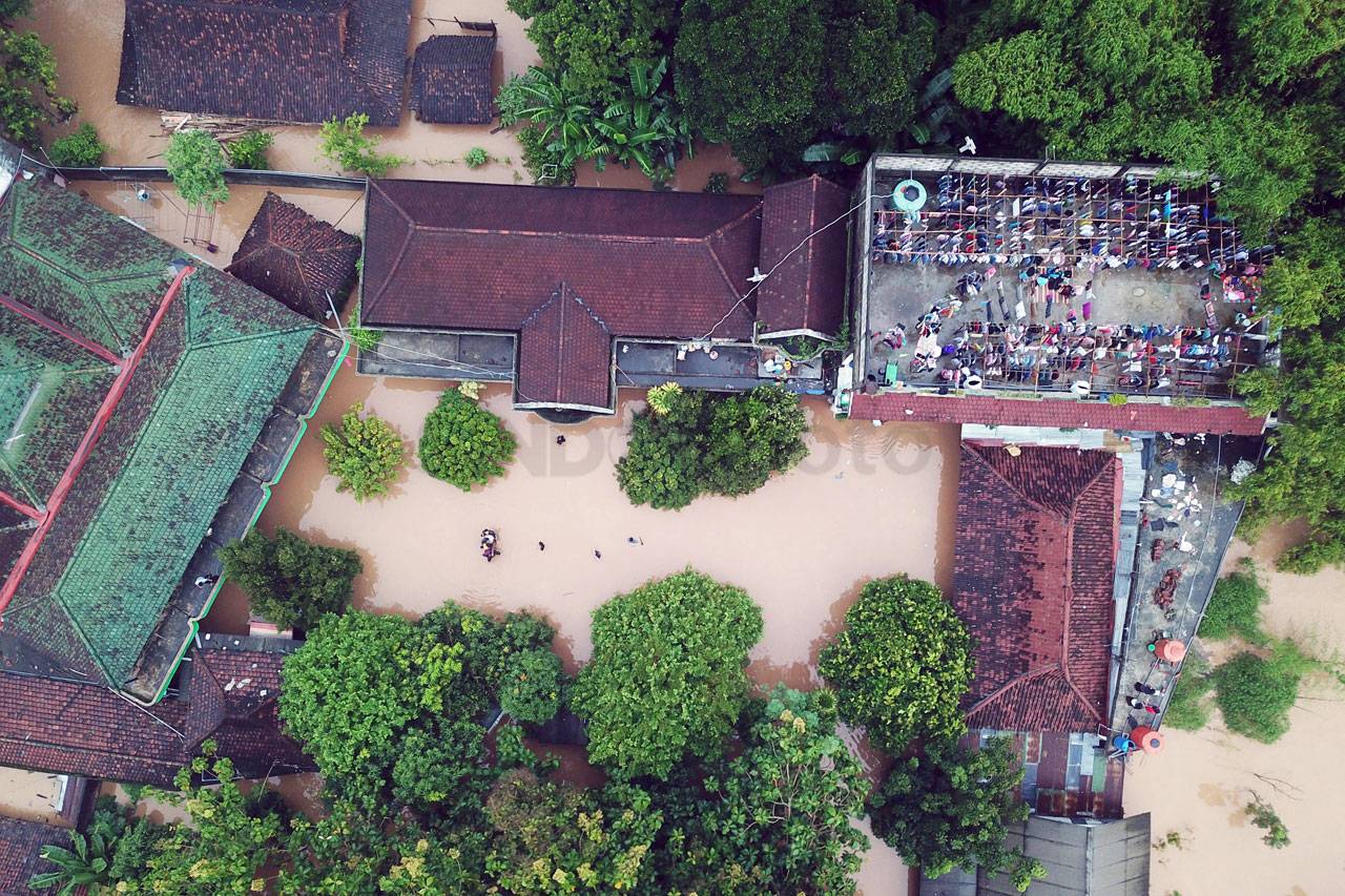 Banjir Rendam Beberapa...