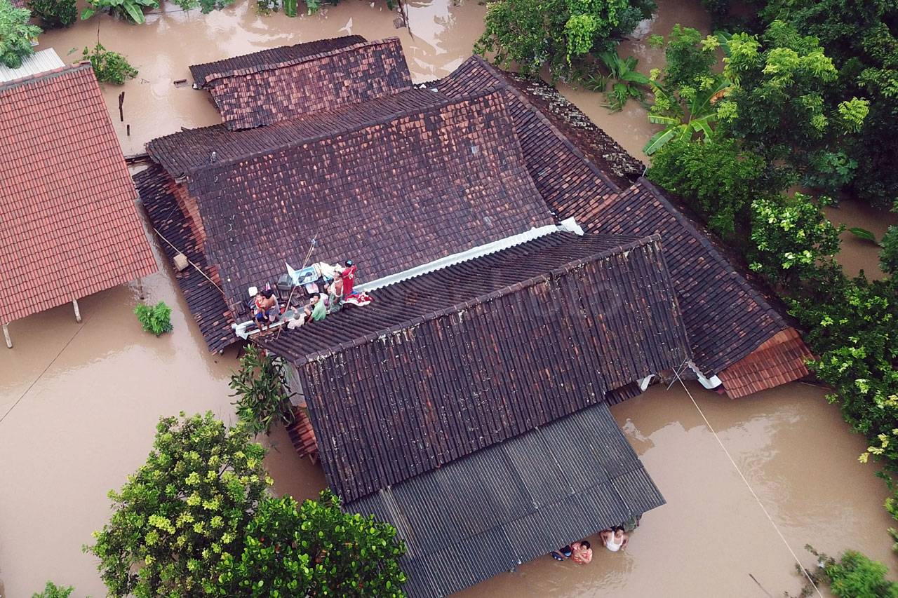 Banjir Rendam Beberapa...
