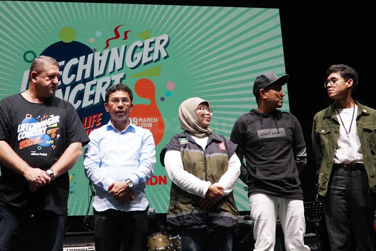 Yayasan Allianz Peduli...