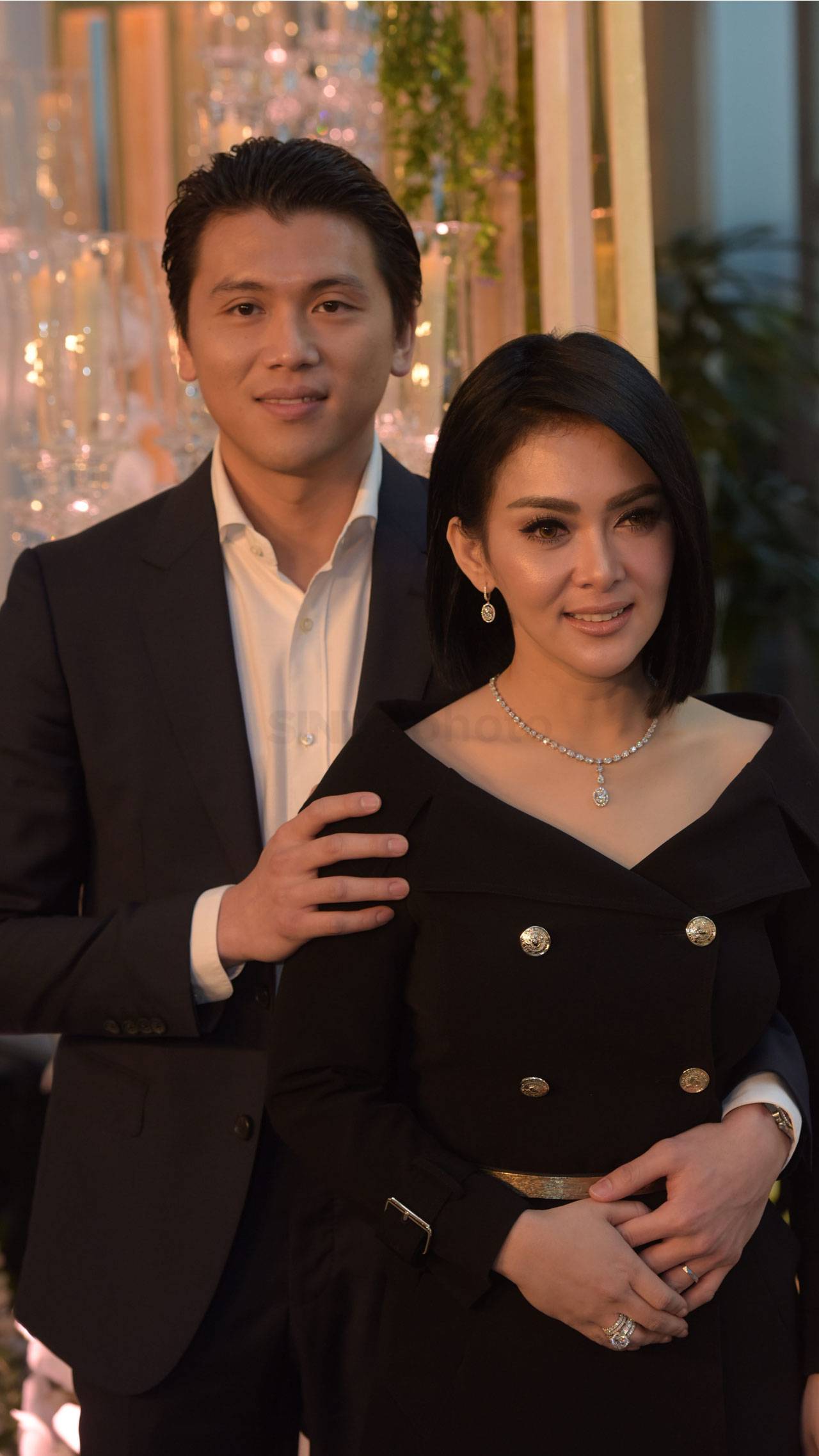 Reino Barack dan Syahrini...