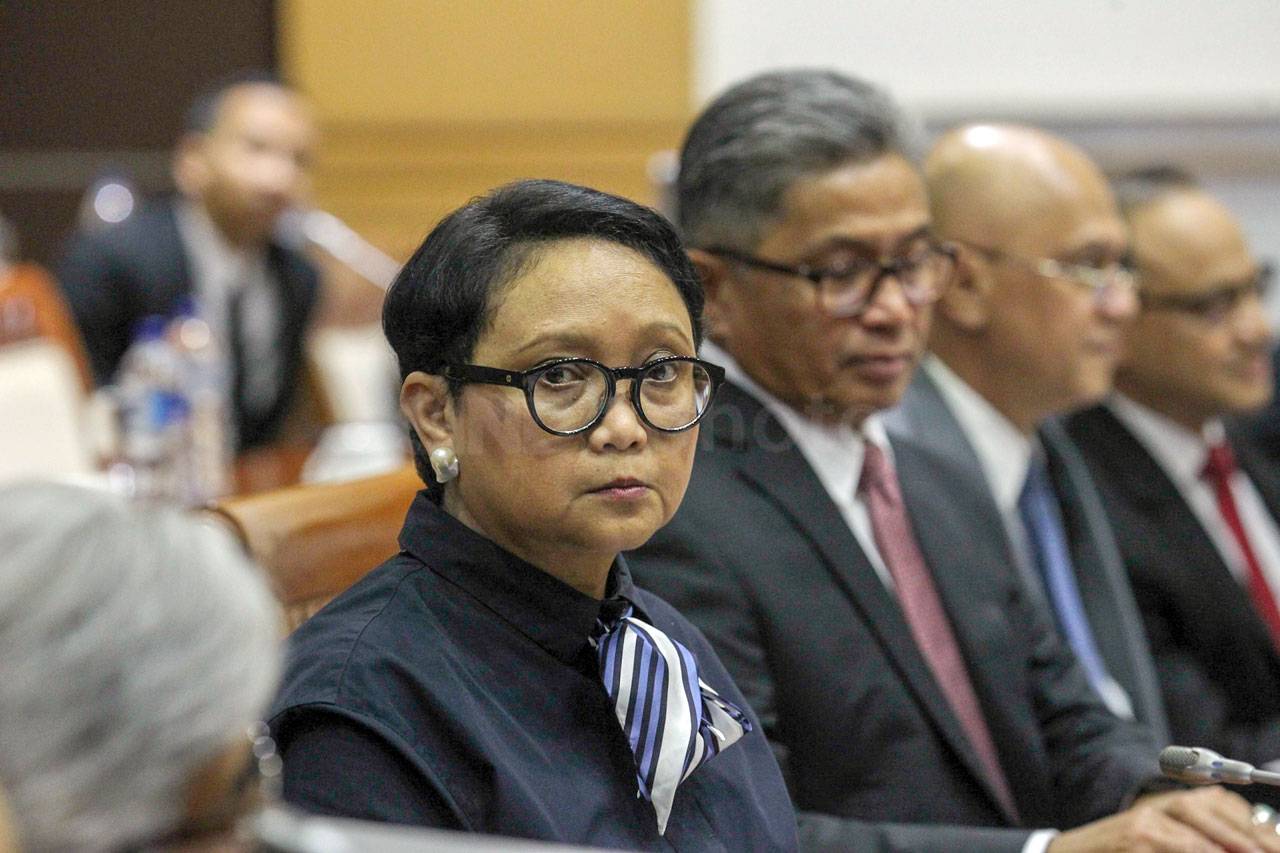 Menlu Raker dengan Komisi...
