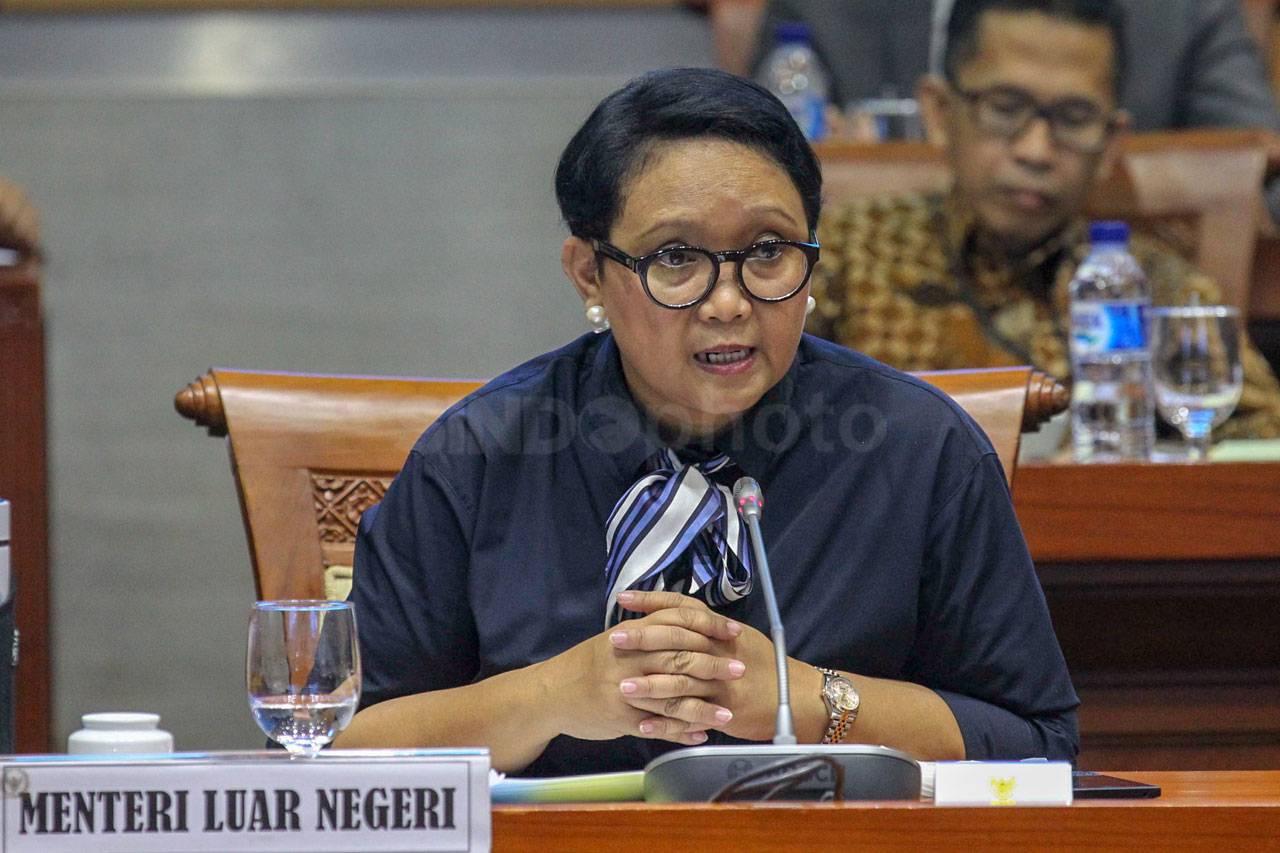 Menlu Raker dengan Komisi...