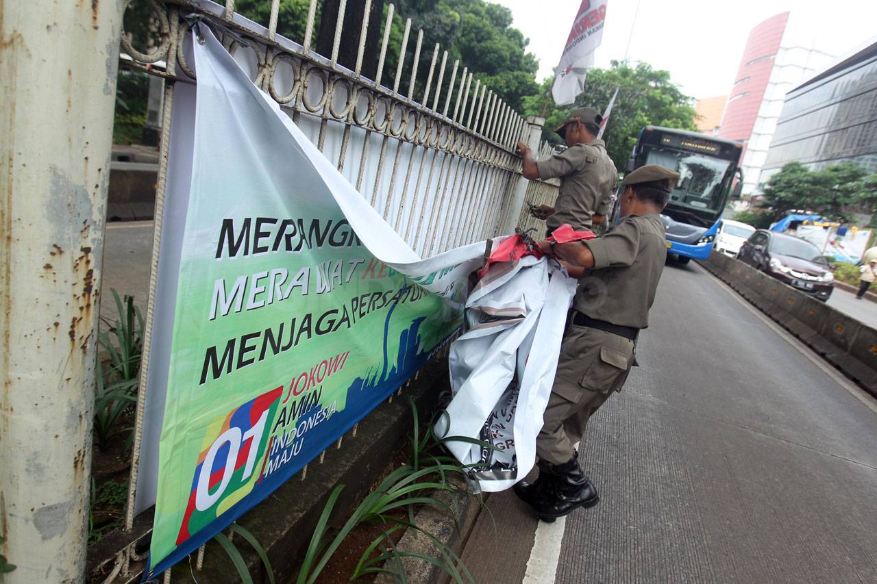 Penertiban APK di Jalur...