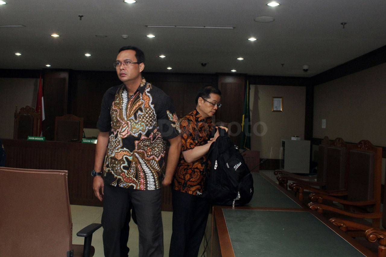 Tiga Petinggi Sinar...
