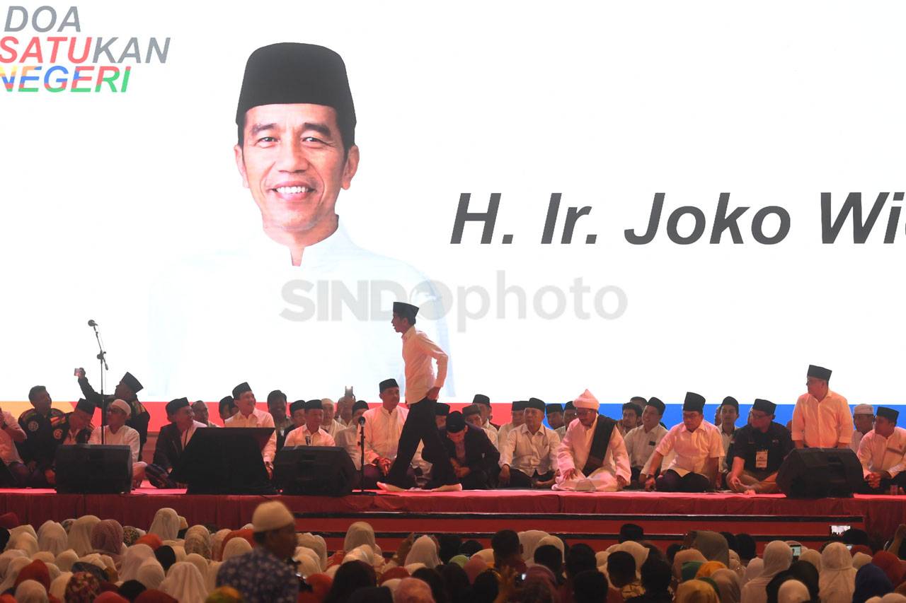 Capres Jokowi Hadiri...